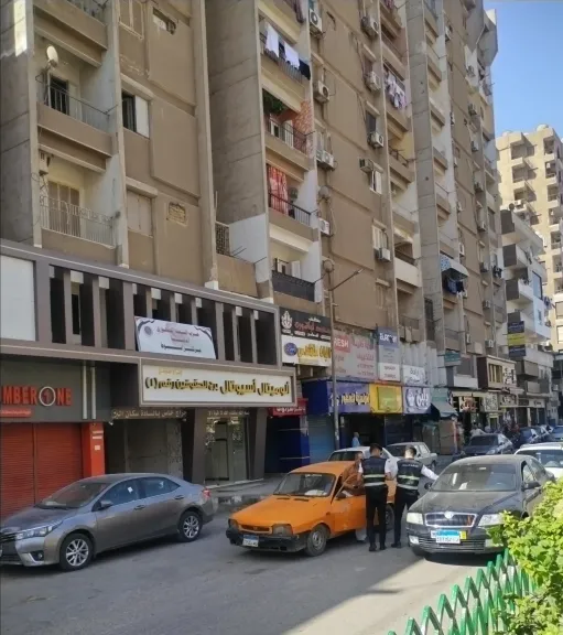 حملة مفاجأة من مرور أسيوط تفتيش على الرخص بشارع الهلالي
