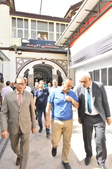 محافظ أسيوط يتفقد مستشفى الرمد بحي شرق