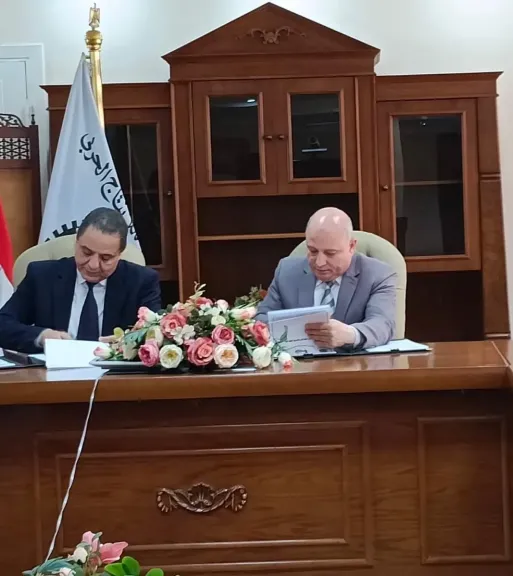 تفعيلا للاتفاقية التي شهدها وزيرا ”الإنتاج الحربي” و”الزراعة”.. ”حلوان لمحركات الديزل” توقع عقد توريد جرارات بيلاروسية مع ”المصرية للتنمية الزراعية والريفية”