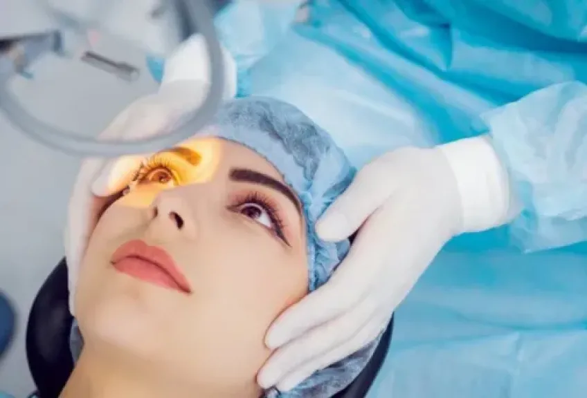 تعمل بالأشعة الحمراء.. عدسات لاصقة تمنح مرتديها قدرات رؤية ليلية خارقة