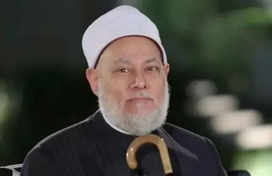 علي جمعة: من ينكر السنة يتجاهل منهجًا علميًا عظيمًا وضعه كبار العلماء عبر القرون