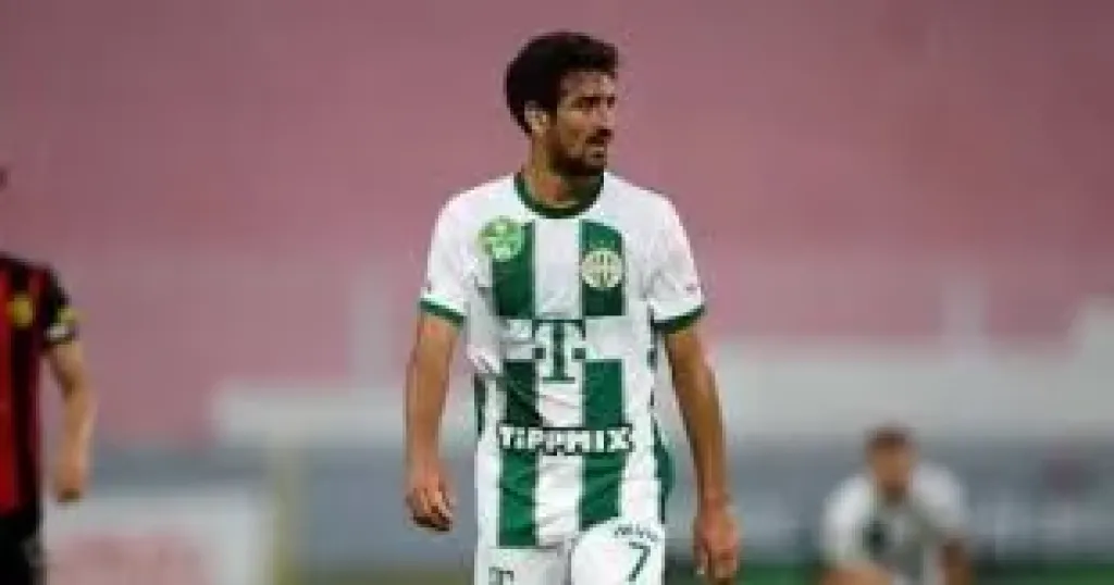 محمد على بن رمضان لاعب الأهلى