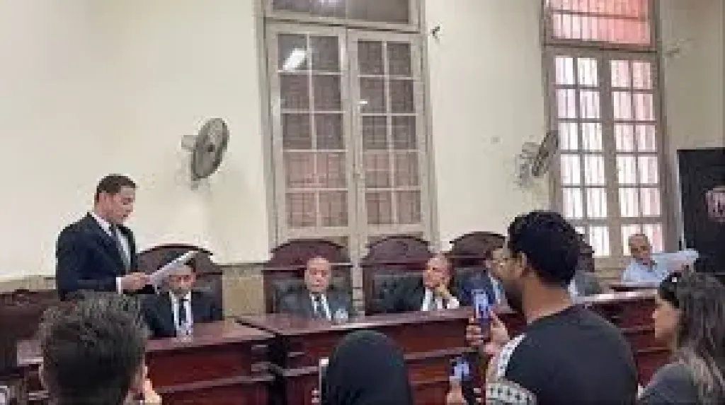 هيئة المحكمة برئاسة المستشار سامى زين الدين