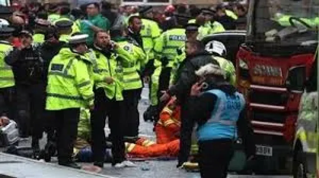 يورجن كلوب يعلق على حادثة الدهس في احتفالات ليفربول
