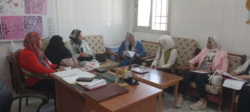 ناجى والفريق الاشرافى يتفقدوا الخدمات بمركز طبى المجاوره ٤٦