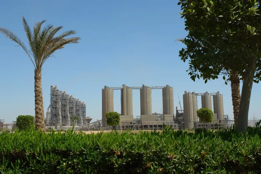 لافارچ مصر ترعى فعاليتين رائدتين حول الاستدامة وصناعة الأسمنت
