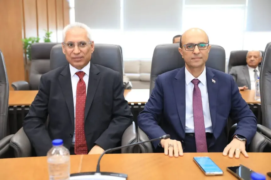 رئيس جامعة أسيوط يشارك في اجتماع مجلس الجامعات الأهلية