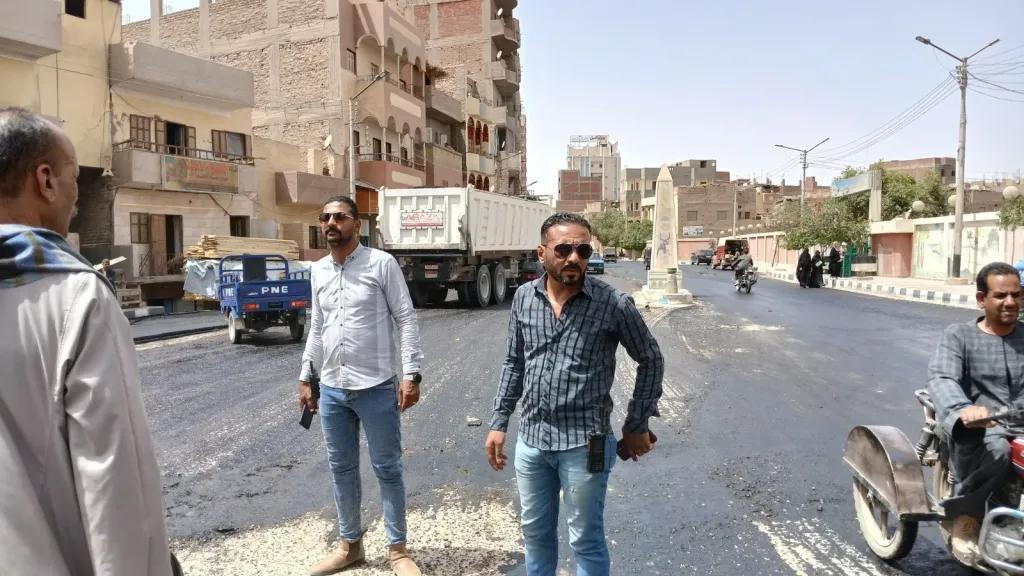 محافظ أسيوط: رصف شارع الجمهورية بأبنوب ضمن خطة العام المالي 2024-