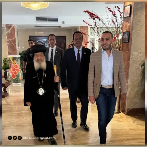 نيافه الأنبا دانيال مطران المعادي وتوابعها يزور النائب محمد تيسير مطر لتهنئته بعيد الأضحى المبارك