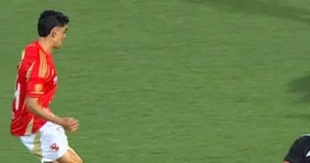 الأهلي يتقدم على فاركو بثنائية فى الشوط الأول ويقترب من حسم الدوري