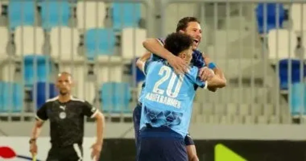 بيراميدز يتقدم على سيراميكا 3-1 بعد 75 دقيقة