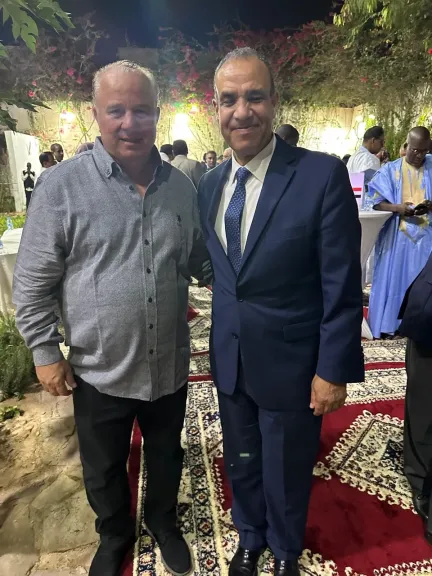 شوقي غريب يلتقي الوفد المصري في زيارته لموريتانيا