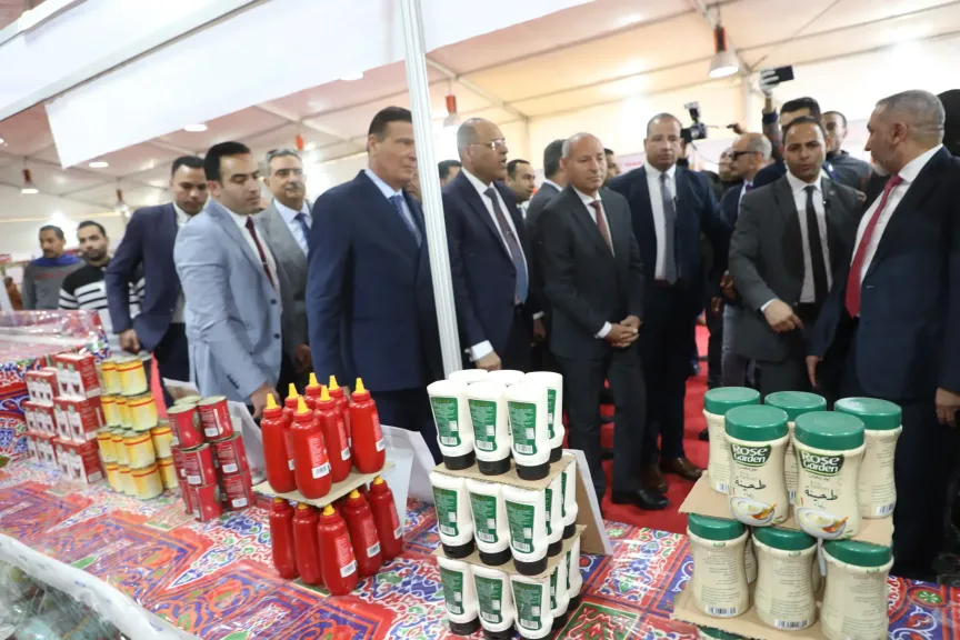”الزراعة” تُطلق 7 منافذ مُتحركة لبيع مُنتجاتها بأسعار مُخفضة في ميادين مُحافظات القاهرة الكُبرى