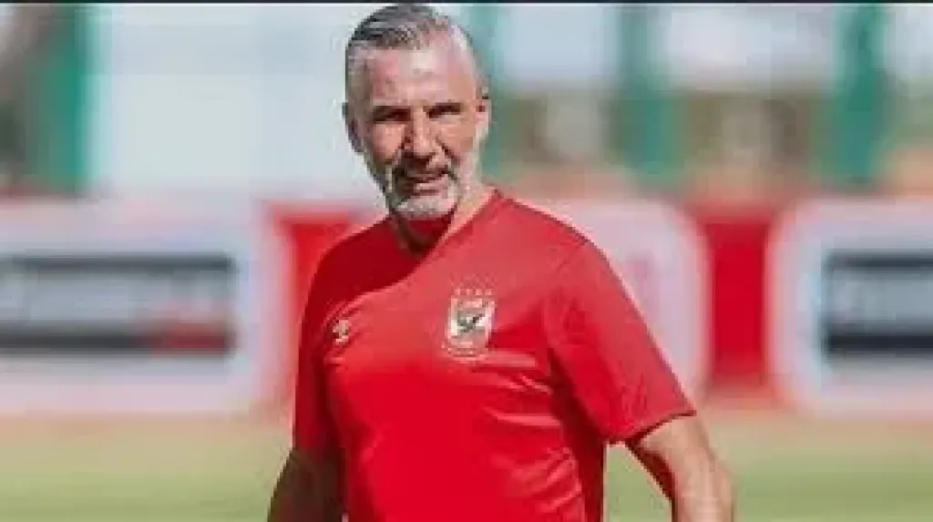الأهلي يقرر تكريم يانكون والثلاثي الراحل