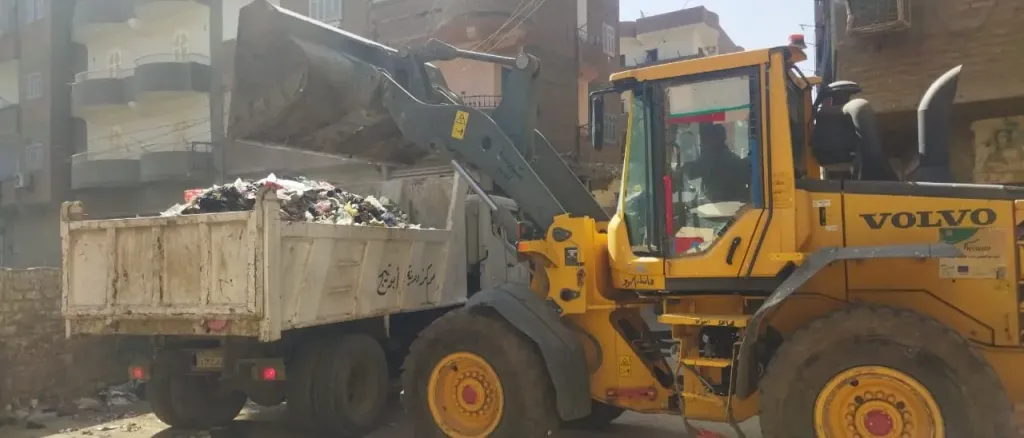 محافظ أسيوط: استمرار حملات النظافة لرفع المخلفات