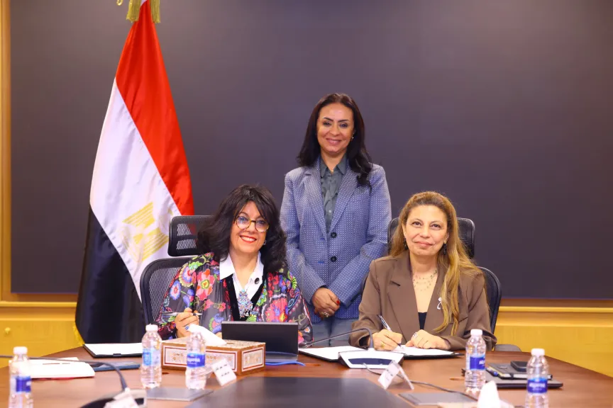 وزيرة التضامن  تشهد توقيع بروتوكول تعاون بين صندوق دعم الصناعات الريفية والبيئية ومؤسسة دلتا