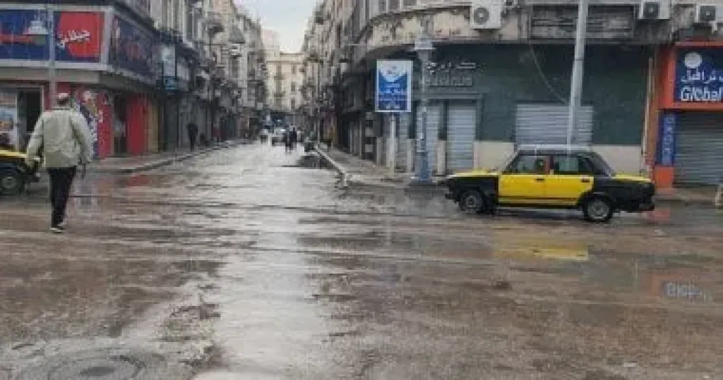 تضرر 10 عقارات.. حصيلة أولية بخسائر عاصفة الإسكندرية