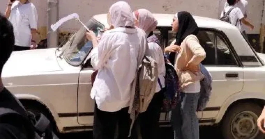 التعليم  تنفى صحة الصور المتداولة لامتحان الهندسة بطلاب الشهادة الإعدادية بالجيزة