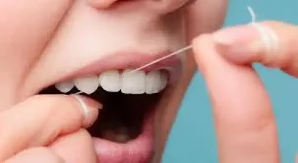 عن طريق اللعاب.. ابتكار خيط تنظيف للأسنان يقيس مستوى التوتر