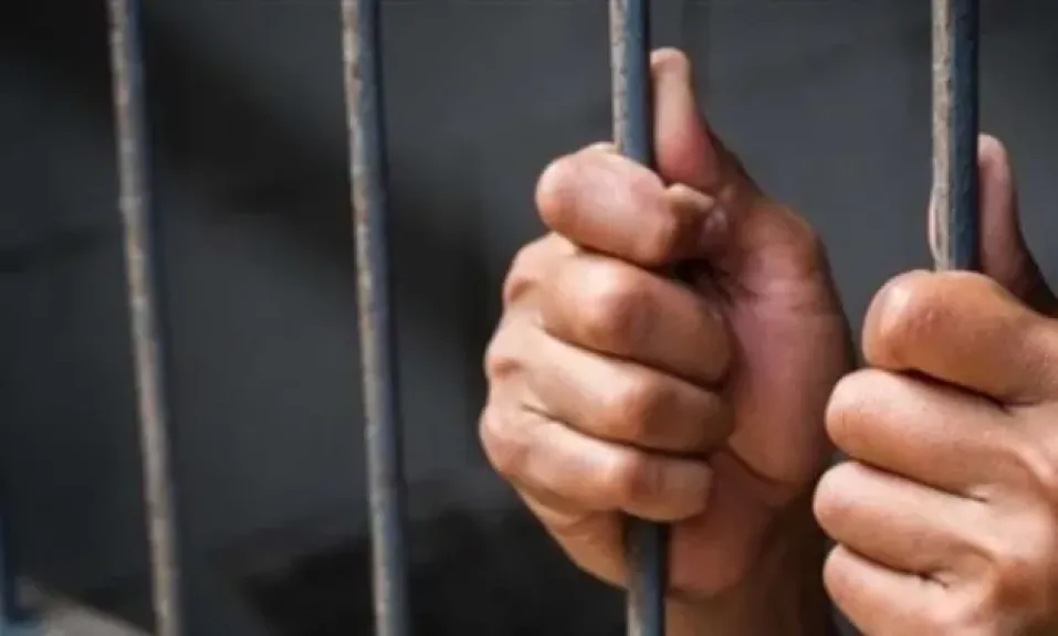 تأييد السجن 3 سنوات لمتهم سرق حقيبة سيدة تحت تهديد السلاح في مصر القديمة