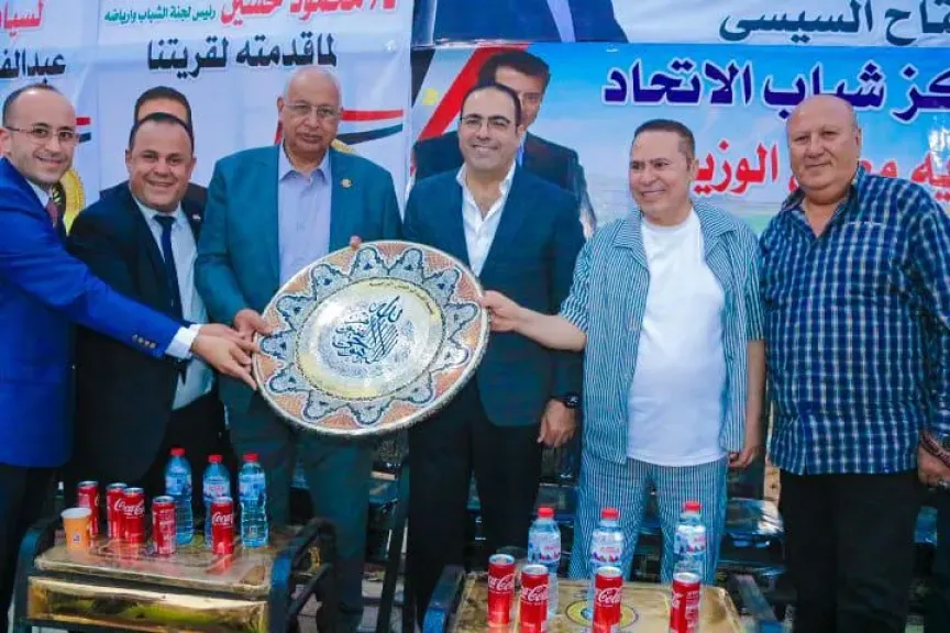 برلمانيون  وسياسيون يوجهون  برقية شكر للسيسي ويطالبون الشباب بالاصطفاف خلف الوطن