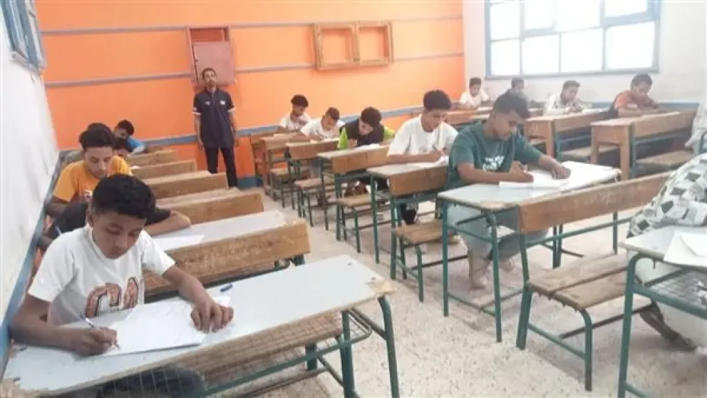 من المسؤل عن تسريب امتحانات الشهادة الاعدادية .. واين الوزارة ؟