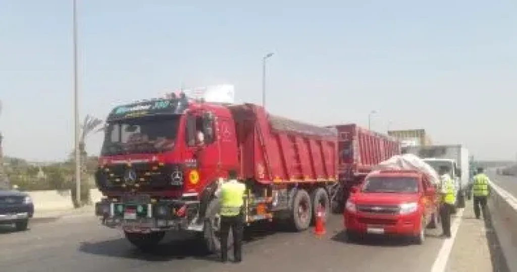 رادار المرور يلتقط 1098 سيارة تسير بسرعات جنونية فى 24 ساعة