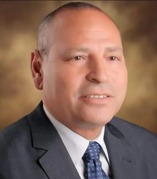 محافظ القاهرة :رفع درجة الاستعداد بكافة الأجهزة التنفيذية ووقف إجازات العاملين بالنظافة والحدائق لاستقبال عيد الاضحى المبارك