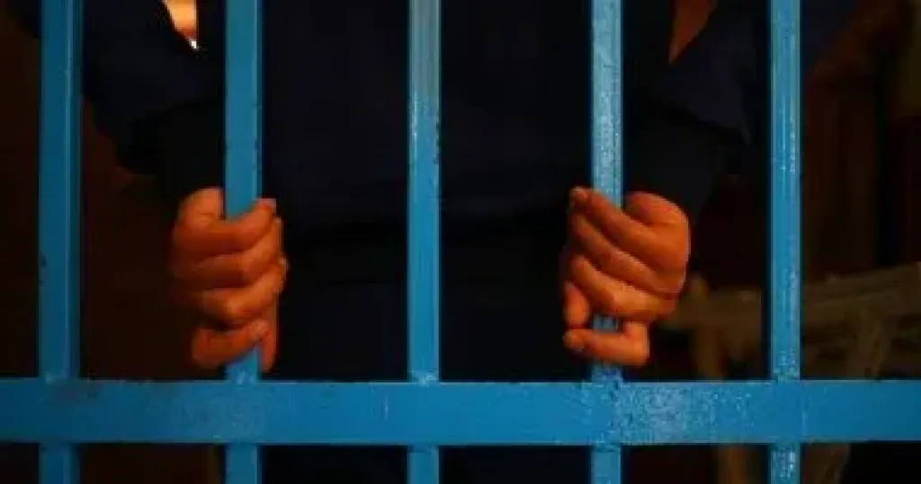 إحالة أوراق متهم بقتل شاب ووضع جثته داخل شنطة فى قنا للمفتى