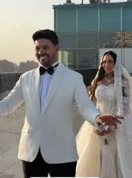 نجم ستار أكاديمي يحتفل بزفافه على فتاة من خارج الوسط الفني