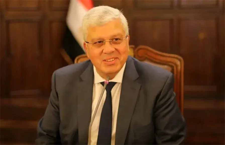 د. أيمن عاشور يصغى لطلاب الجامعات ويخطط معهم للمستقبل فى حوار مفتوح حول المهارات وسوق العمل