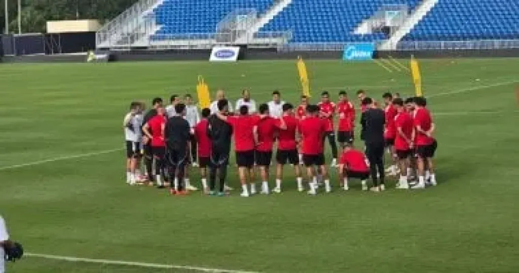ممر شرفي لصفقات الأهلي الجديدة قبل انطلاق مران الفريق