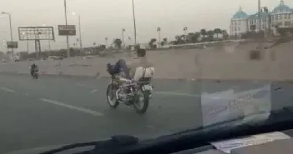 مصرع شابين وإصابة 4 آخرين أثناء سباق موتوسيكلات بكفر الشيخ