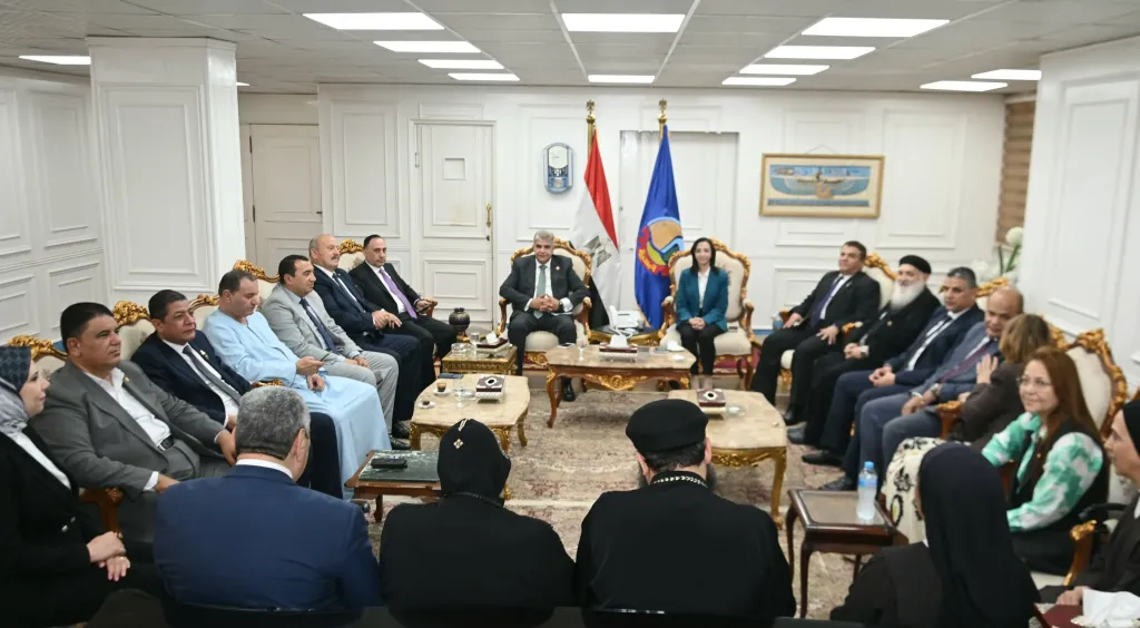 جاكلين تستقبل بديوان عام المحافظة وفود المهنئين بعيد الأضحى المبارك من القيادات التنفيذية والدينية