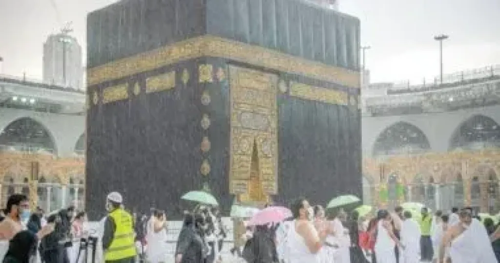 توقعات بأمطار رعدية..تعرف على طقس أول أيام عيد الأضحى فى مكة