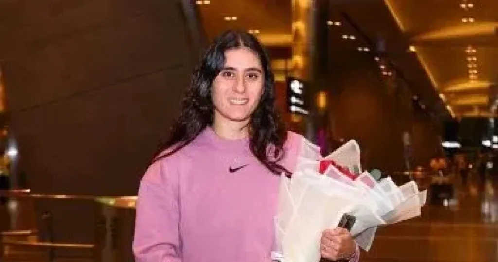 نور الشربيني تتأهل لمواجهة نوران فى نهائى بطولة بريطانيا للإسكواش