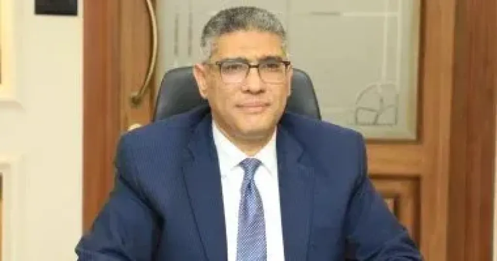 محافظ الجيزة يشهد توزيع ٩ أطنان من لحوم الأضاحي على ٥٢٦٨ أسرة من العاملين بهيئة النظافة