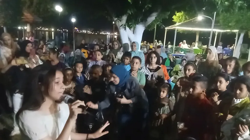 محافظ أسيوط: استمرار توافد المواطنين على نادي العاملين بالمحافظة