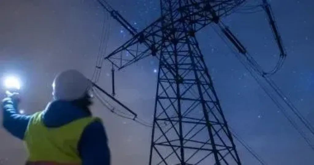 مصدر بالكهرباء: تشغيل خط الربط مع السعودية بقدرة 1500 ميجا وات في 30 يونيو
