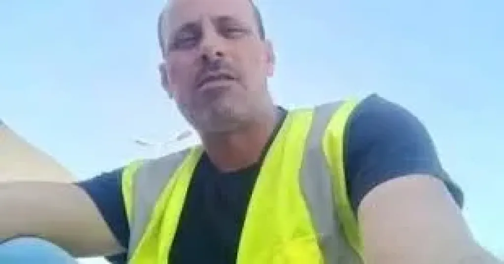 نقابة البترول تنعى خالد شوقي شهيد الشهامة إثر وفاته بحادث احتراق سيارة بنزين