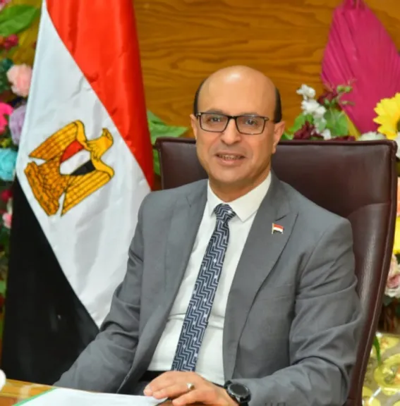 دعوة لحضور الملتقى العلمي الثاني للبرامج المهنية بكلية التجارة بجامعة أسيوط