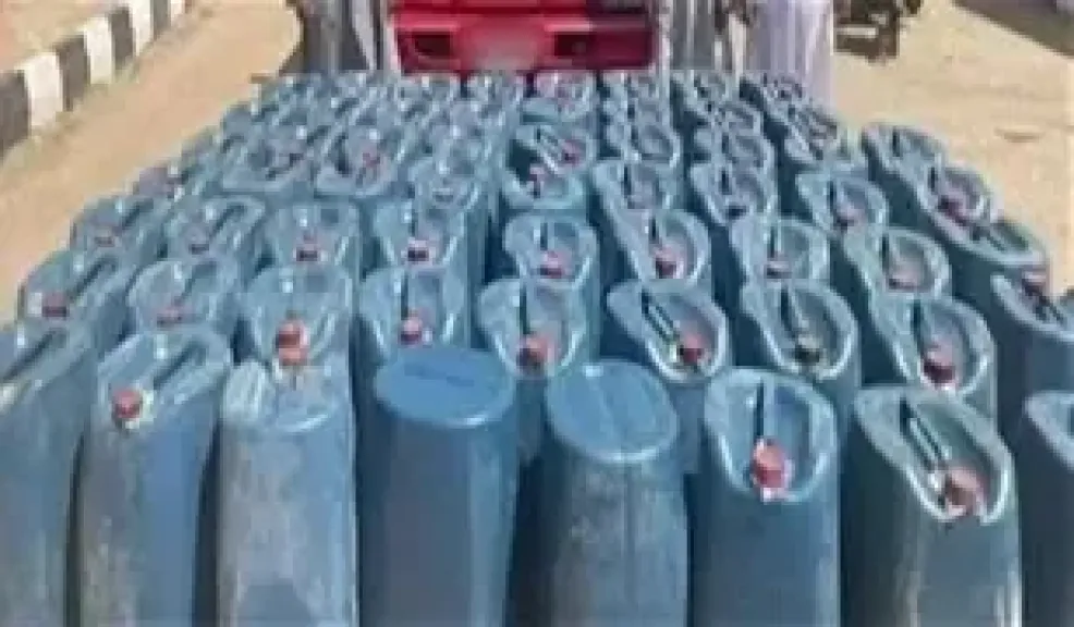 ضبط محطتين وقود بكفر الدوار لتجميعهما أكثر من 96 ألف لتر سولار وبنزين لبيعهم بالسوق السوداء
