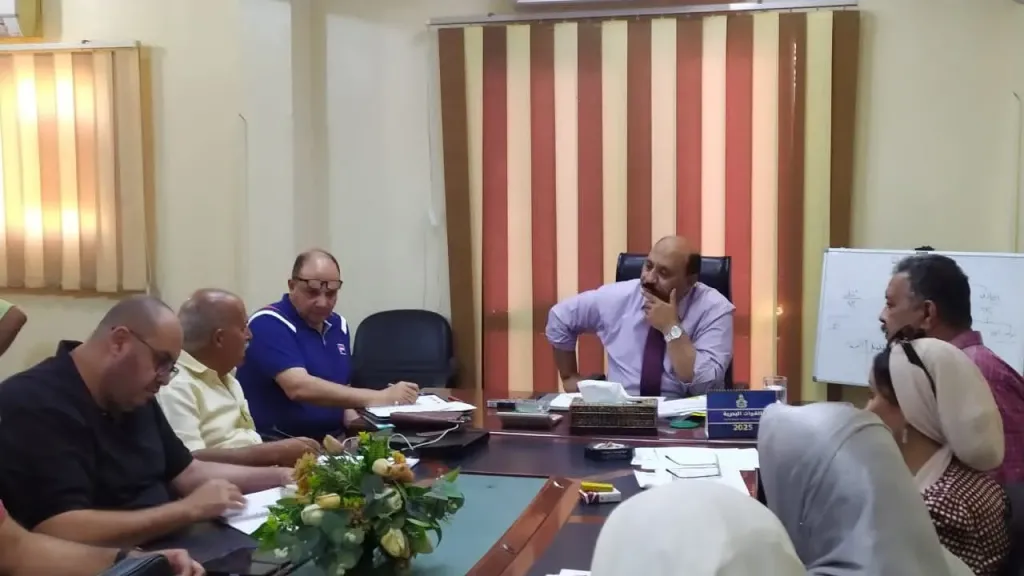 رئيس مياه القناة يتابع الموقف التنفيذى لمشروعات مياه الشرب والصرف الصحى بمحافظة الاسماعيلية