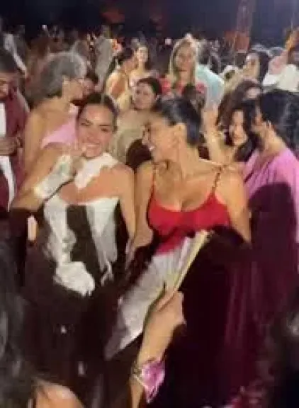 دينا الشربينى ترقص وتغنى فى حفل زفاف أمينة خليل باليونان وتوجه لها رسالة