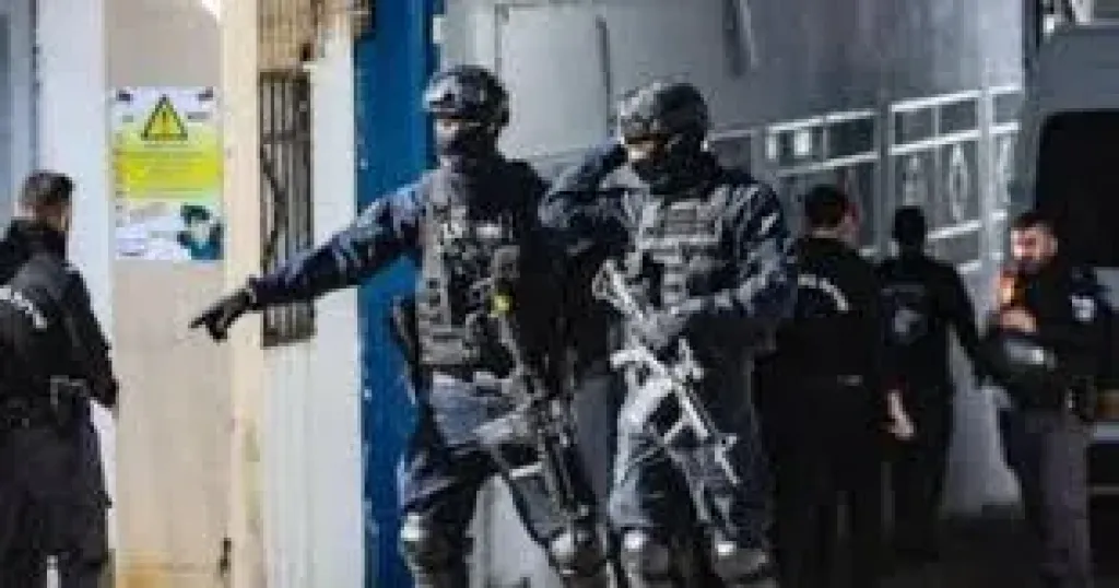 إسرائيل تنشر فيديو لعملاء الموساد داخل الأراضي الإيرانية قبل هجوم الفجر