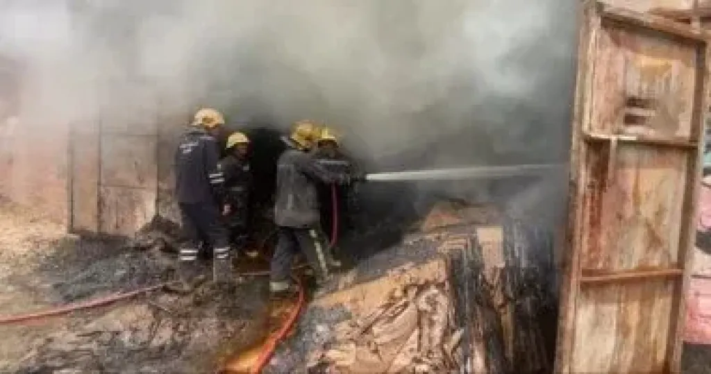 السيطرة على حريق محل داخل مول فى مدينة 6 أكتوبر