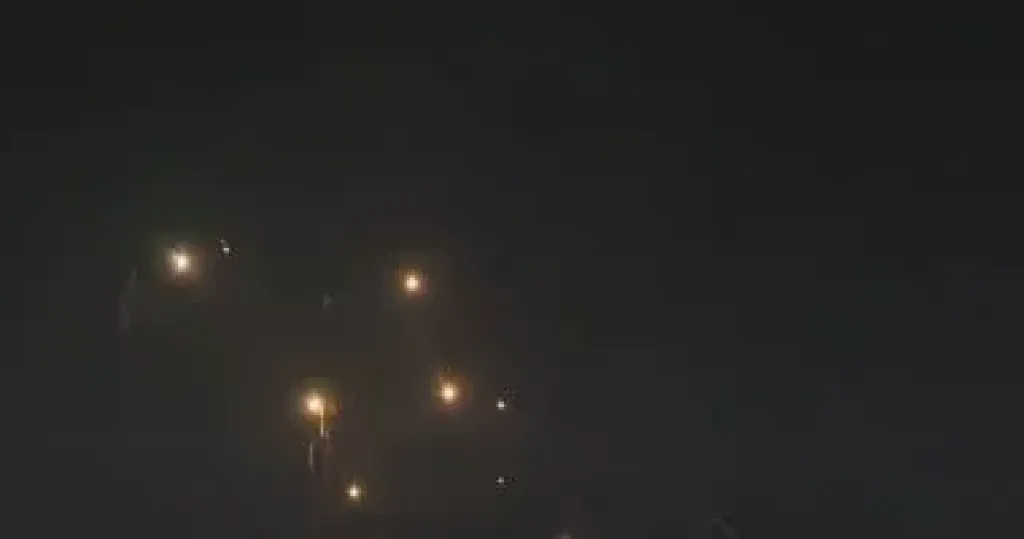 شاهد.. لحظة سقوط أحد الصواريخ فى تل أبيب وفشل القبة الحديدية في إسقاطه