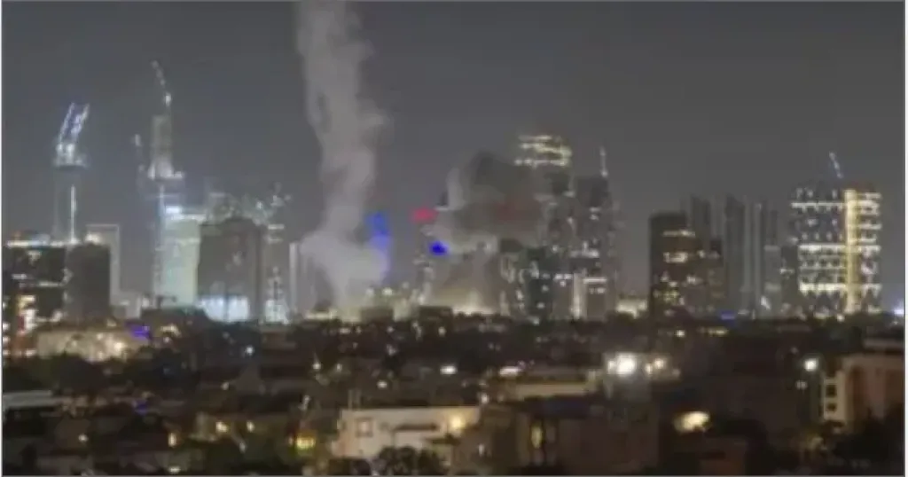 انهيار مبان بشكل كامل في تل أبيب جراء الصواريخ الإيرانية