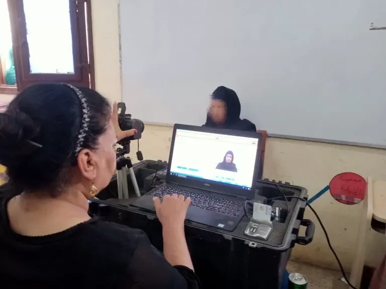 مبادرة ”بطاقتك ـ حقوقك” تستخرج 124 بطاقة رقم قومي لسيدات أبيس بالمجان
