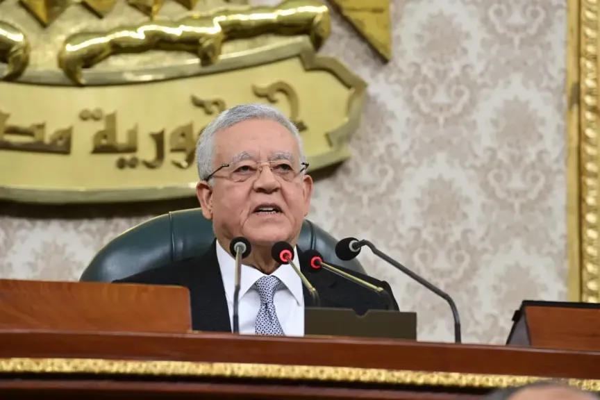 رئيس مجلس النواب يشيد بأداء لجنة الشئون الاقتصادية برئاسة الدكتور محمد سليمان